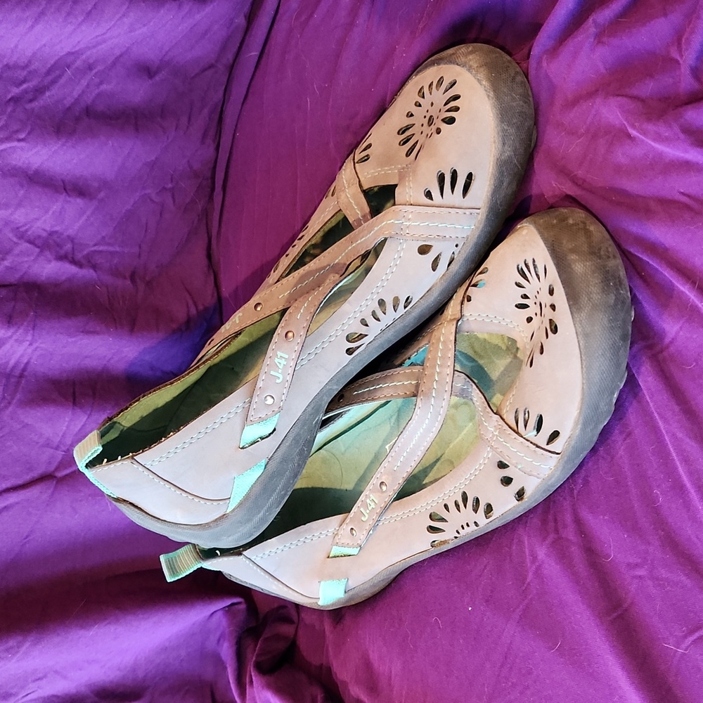 J41 Flats Size 6.5